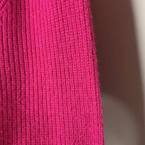 Elodie pink Cropped pullover soft knit sweater size Medium - Picture 9 of 9